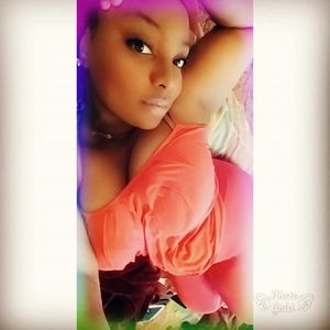 Meet your Posher, Kendra